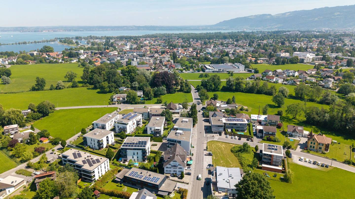 Helle Neubauwohnung mit Loggia in zentraler Lage
