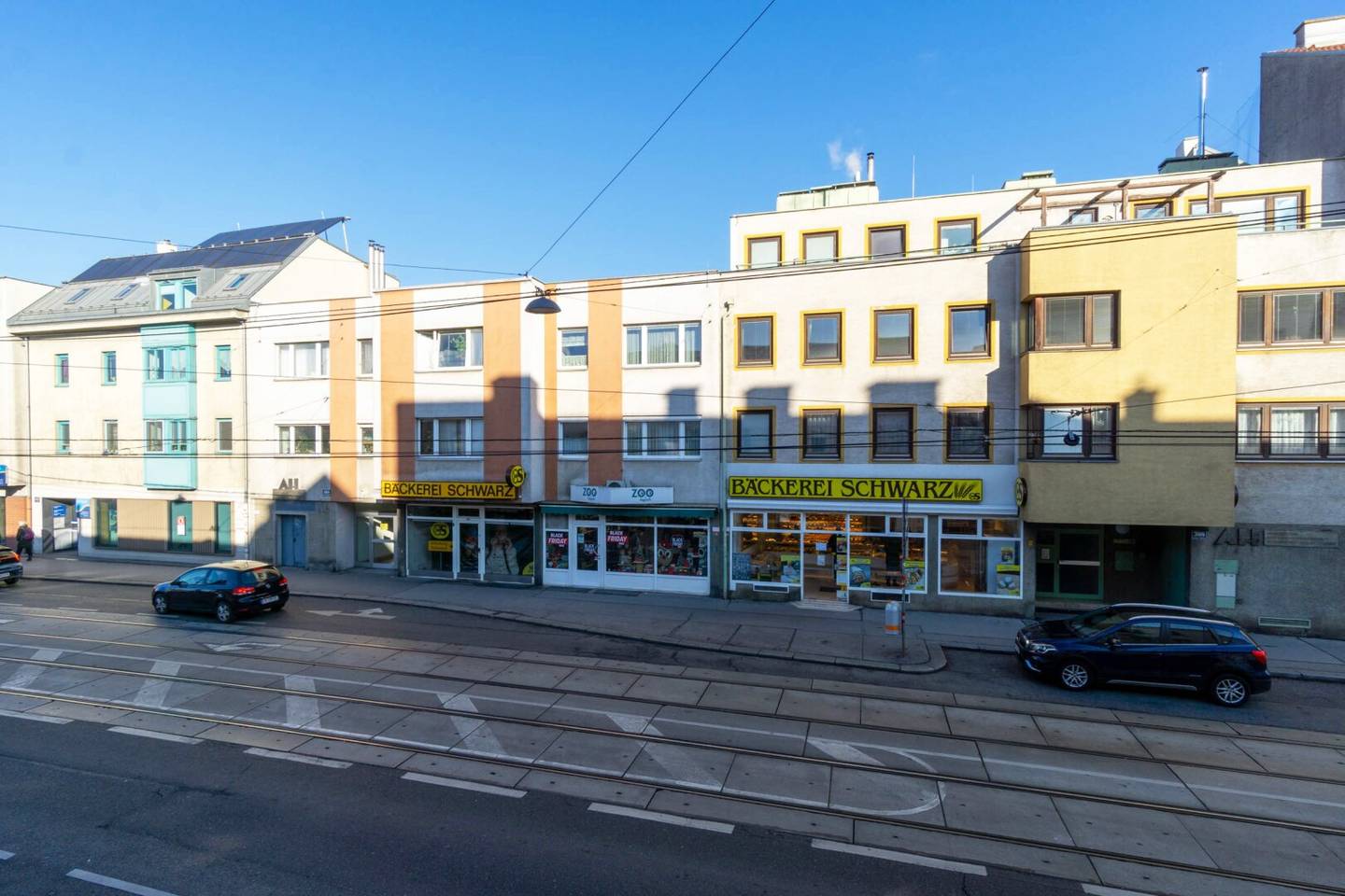 Bright practice with reception and waiting area in Hütteldorf