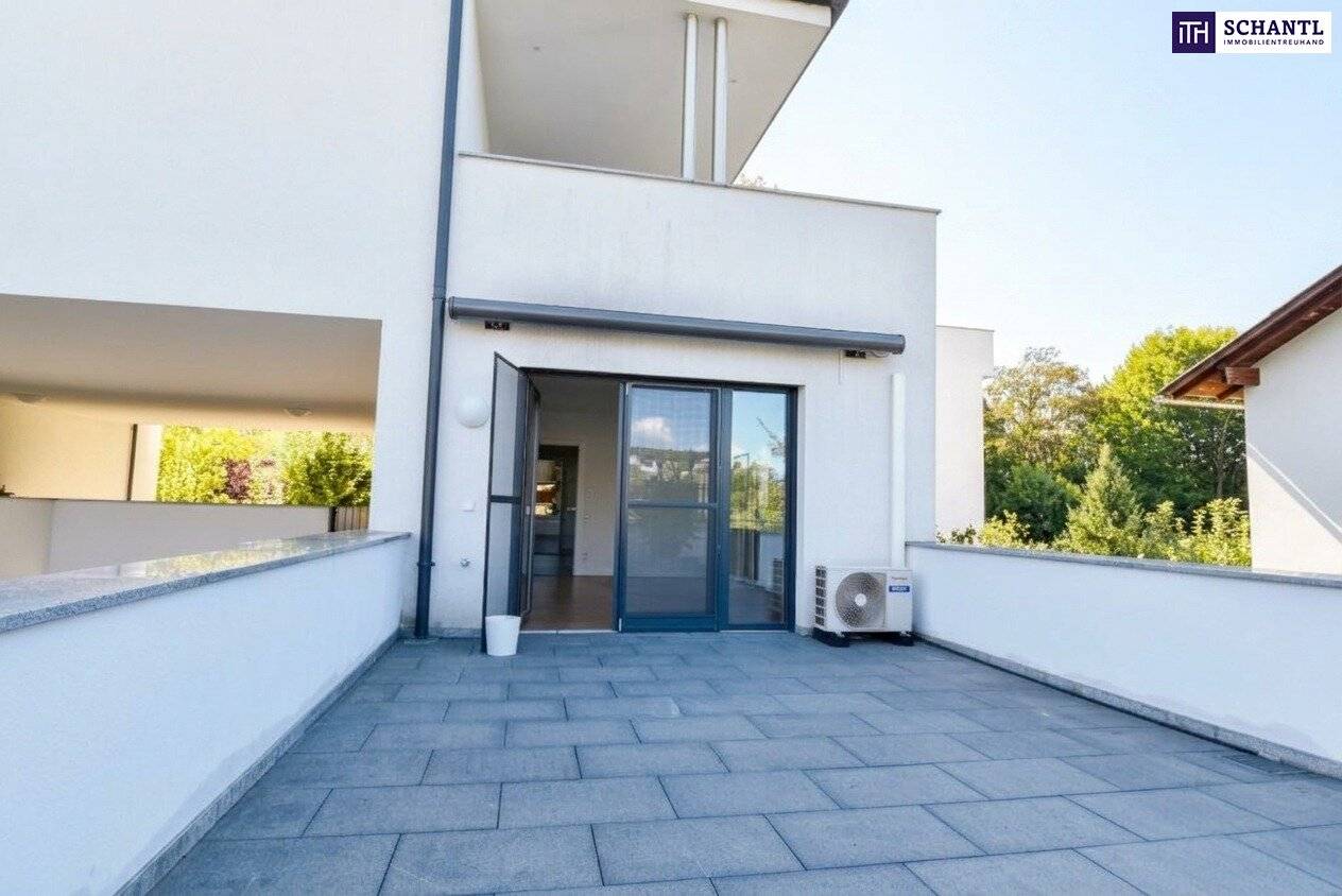 Quiet West-facing Terrace Apartment with Air Conditioning in Waltendorf