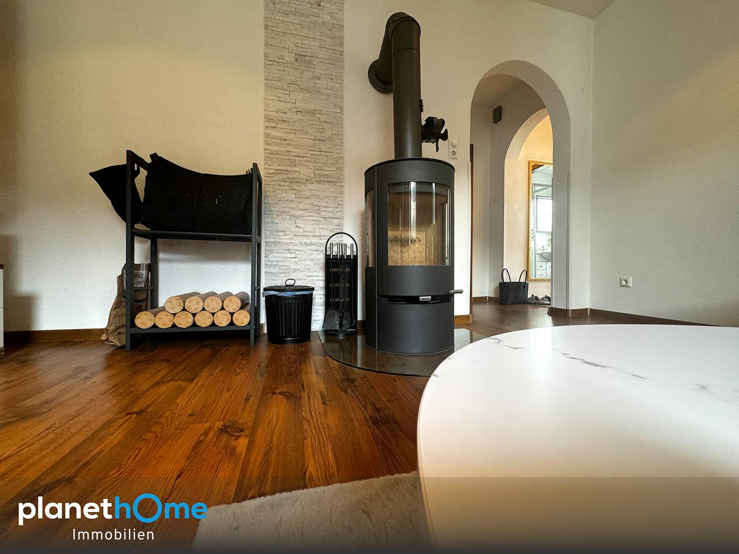 Charming Penthouse Apartment with Garden and Wood Stove