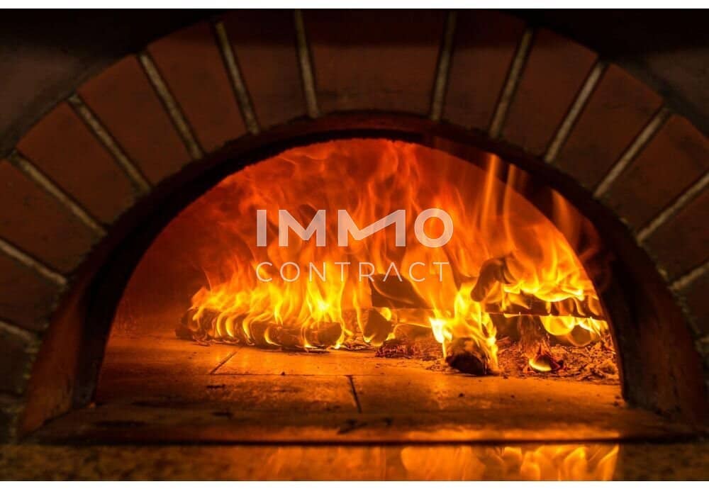 My Favorite Pizzeria = Your Chance to Become Self-Employed