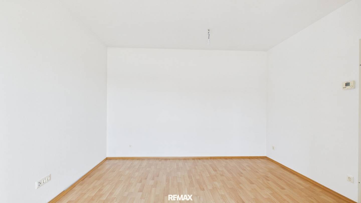Helle 3 Zimmer Wohnung mit Parkplatz im Zentrum