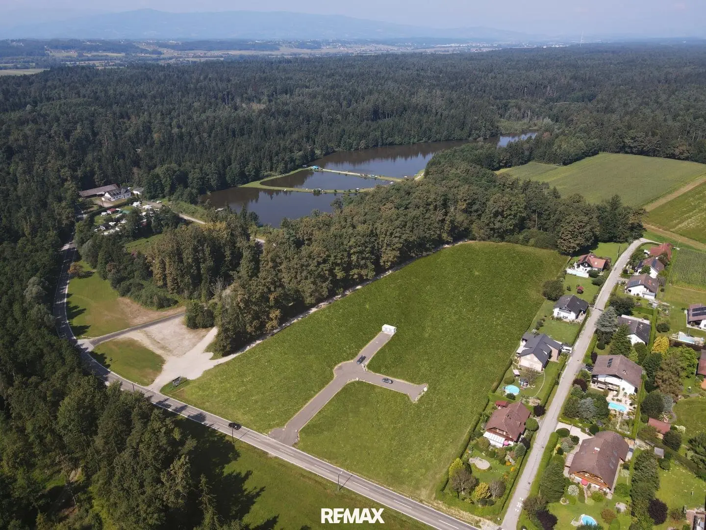 Sunny Plot near Wundschuher Lake