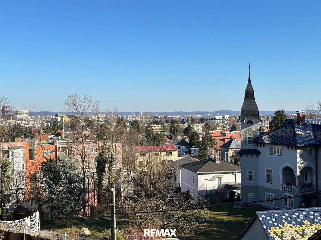 Vielseitiges Anwesen mit Gastgarten und Stadtblick in Graz Eggenberg