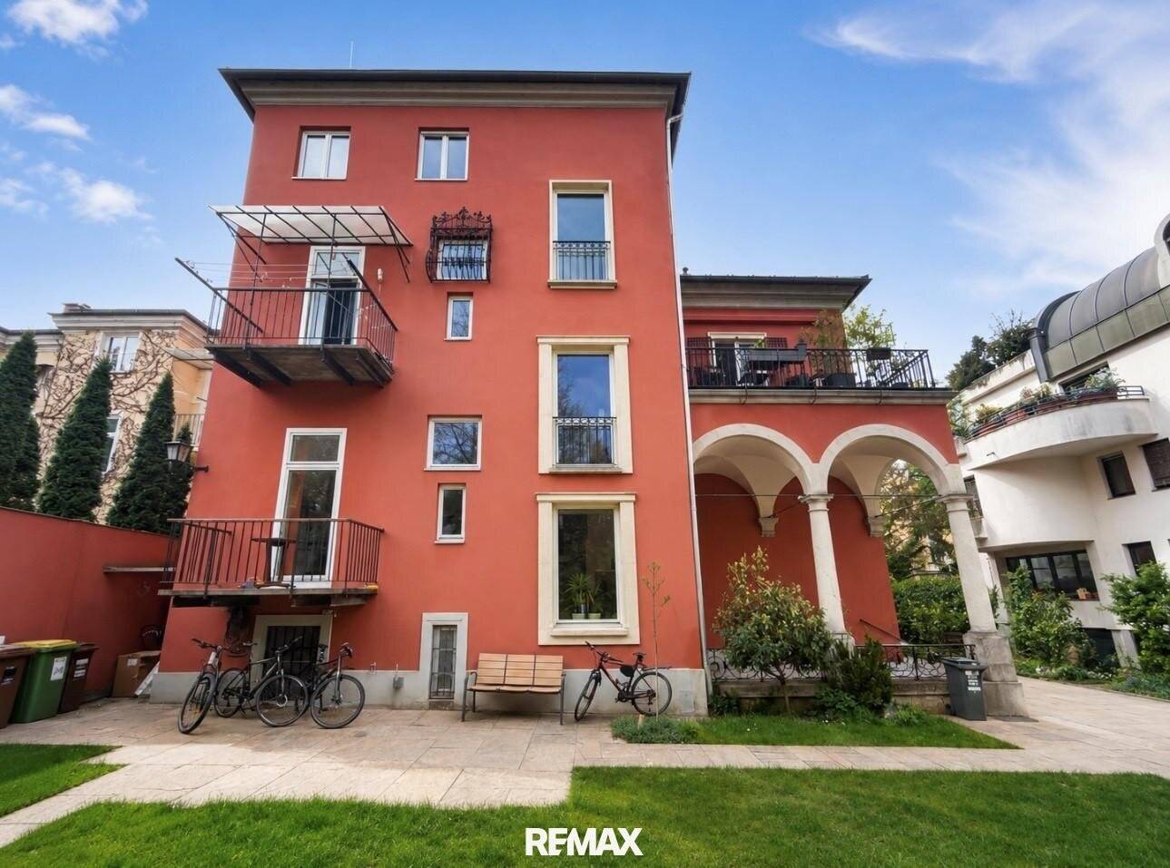 Modernisierte Gründerzeitvilla mit Terrasse und Dachterrasse in Geidorf