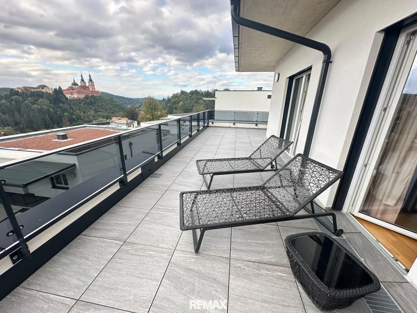 Penthouse mit Panoramaterrasse und Basilika Blick