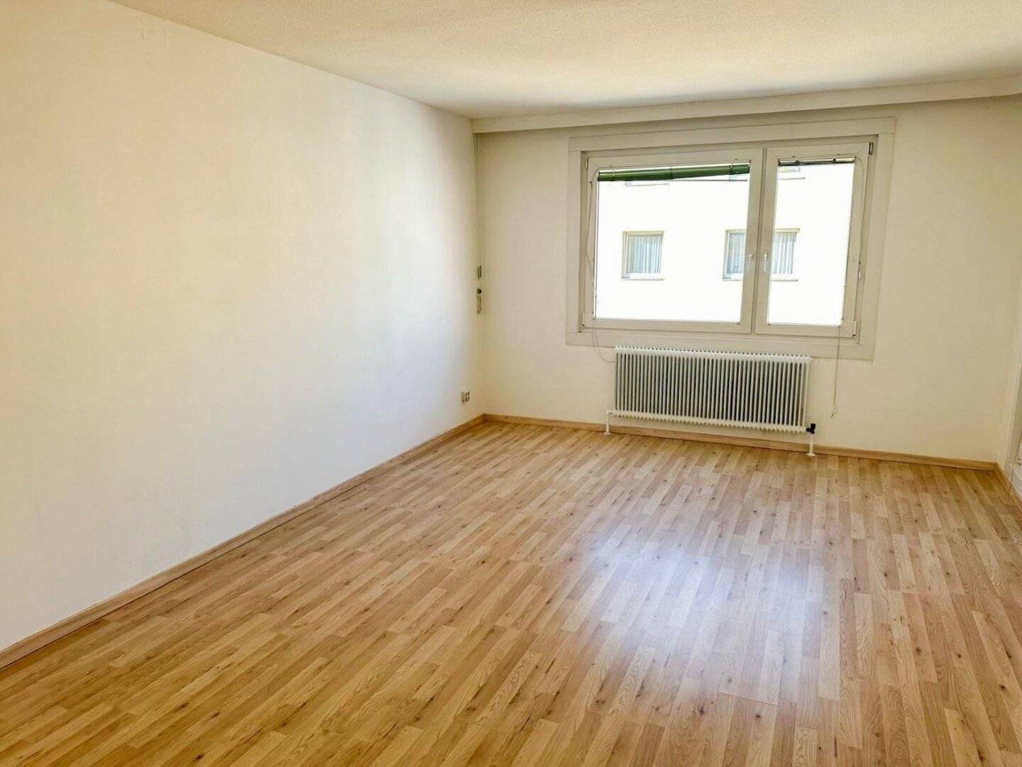 Bright Investment Apartment with Wintergarden and Elevator in Vienna Brigittenau