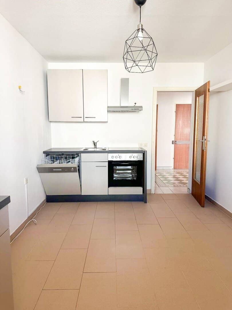 Bright Investment Apartment with Wintergarden and Elevator in Vienna Brigittenau