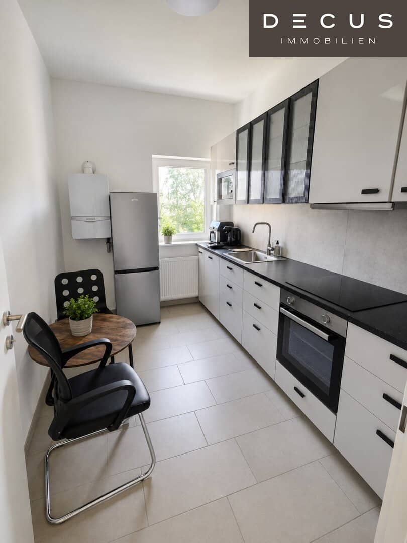 Modern office unit with optional outdoor space in Eibesbrunn