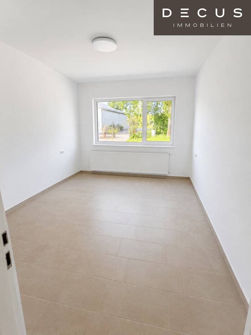 Modern office unit with optional outdoor space in Eibesbrunn