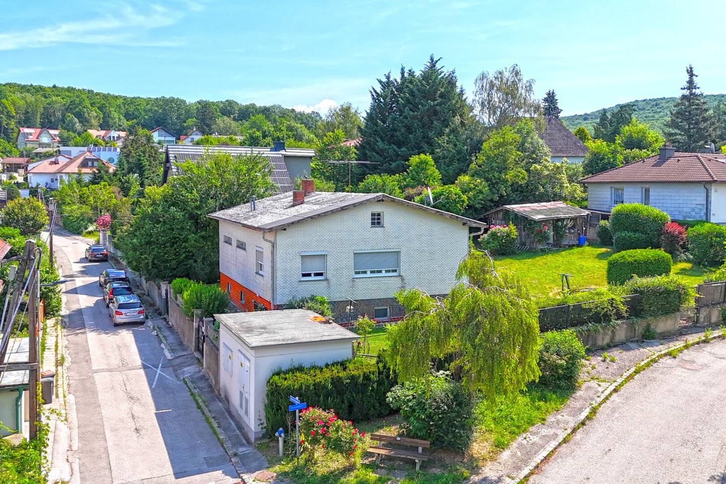 Einfamilienhaus mit Garten und Terrasse in sonniger Südostausrichtung