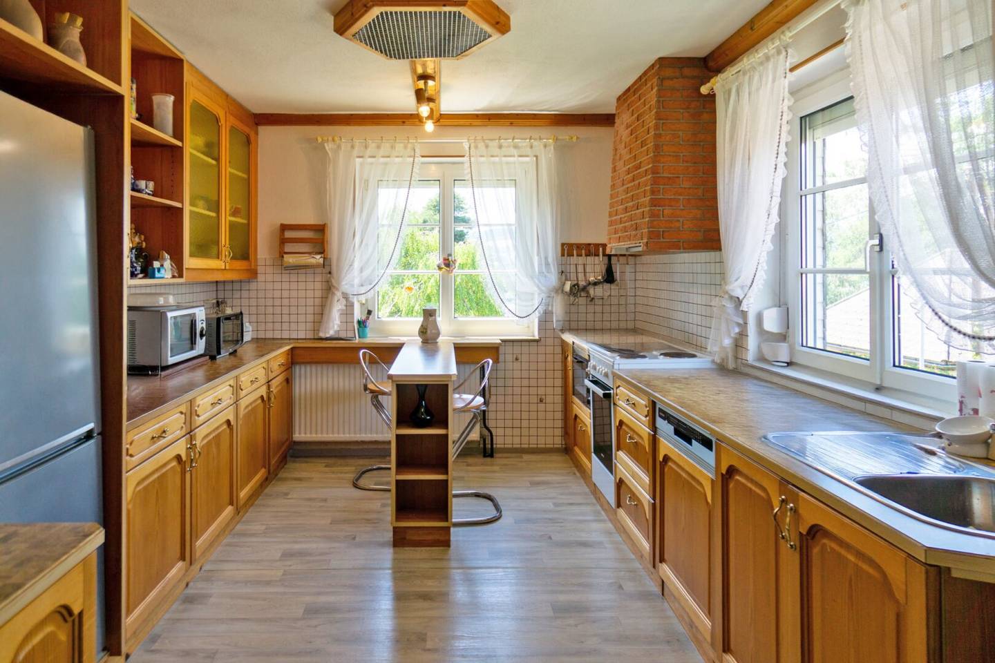Einfamilienhaus mit Garten und Terrasse in sonniger Südostausrichtung