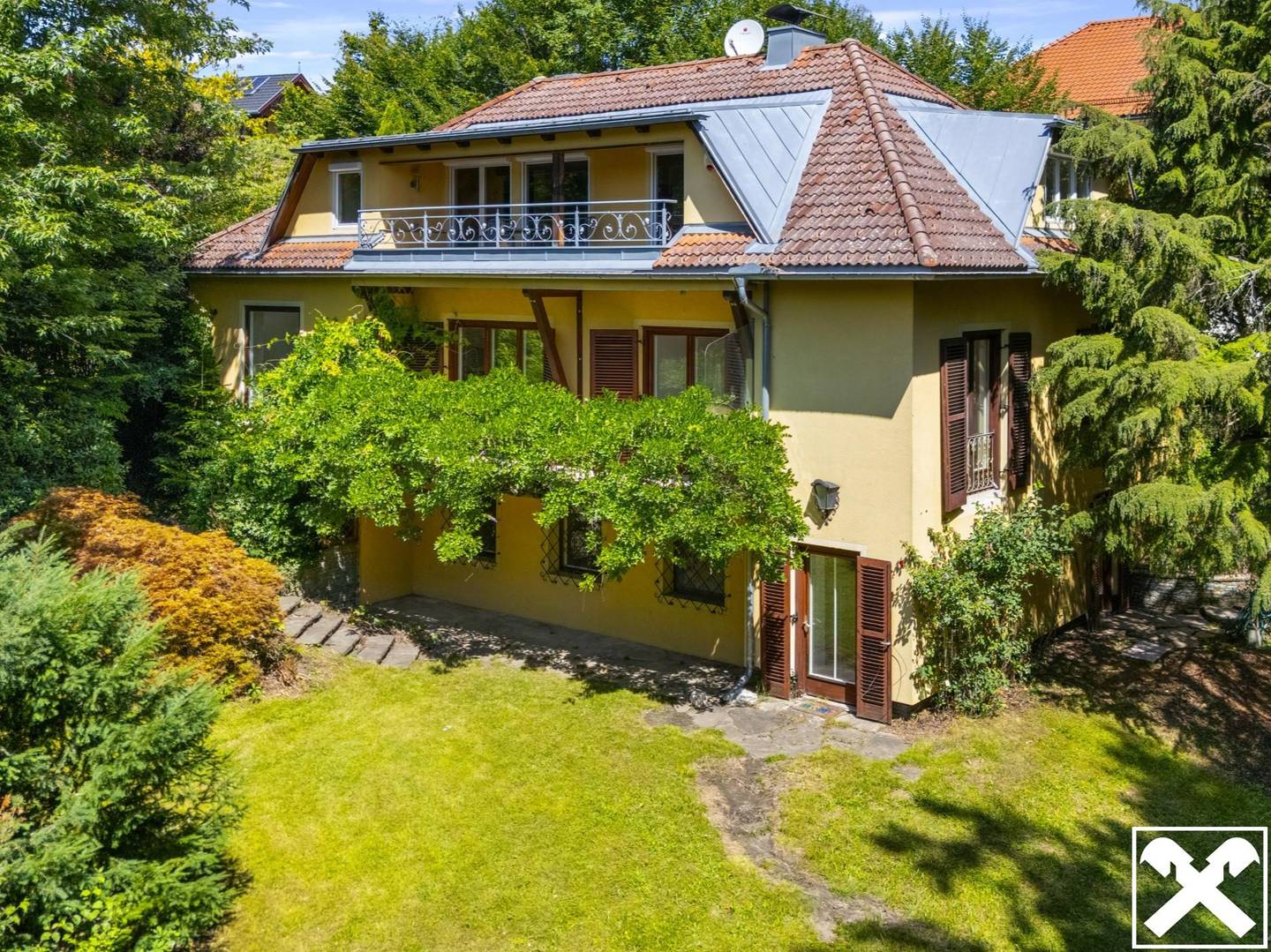 Charmantes Mehrfamilienhaus mit Garten in Velden