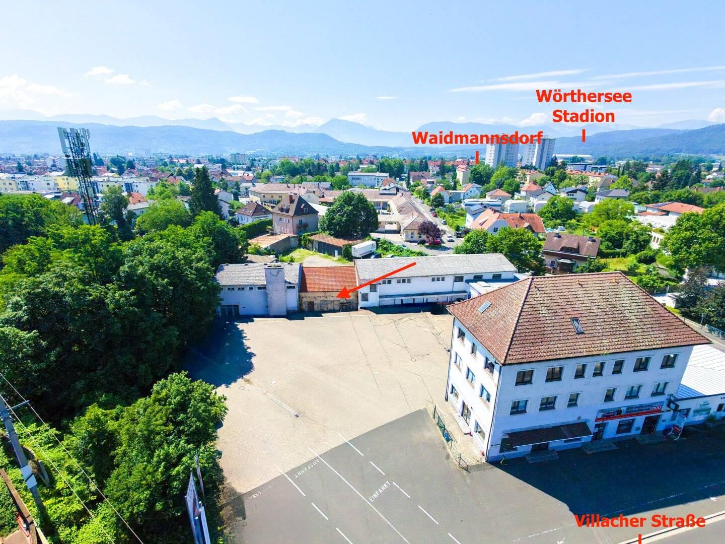 Flexible storage space in convenient west location