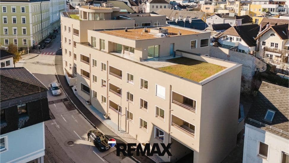 Barrier-Free Ground Floor Apartment with Private Garden and Loggia
