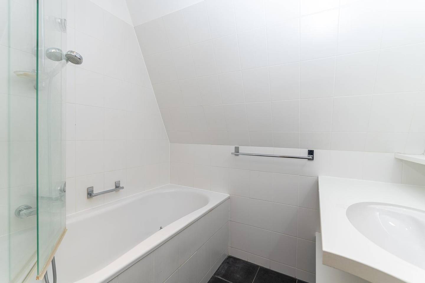 Helle Dachgeschosswohnung mit Weitblick