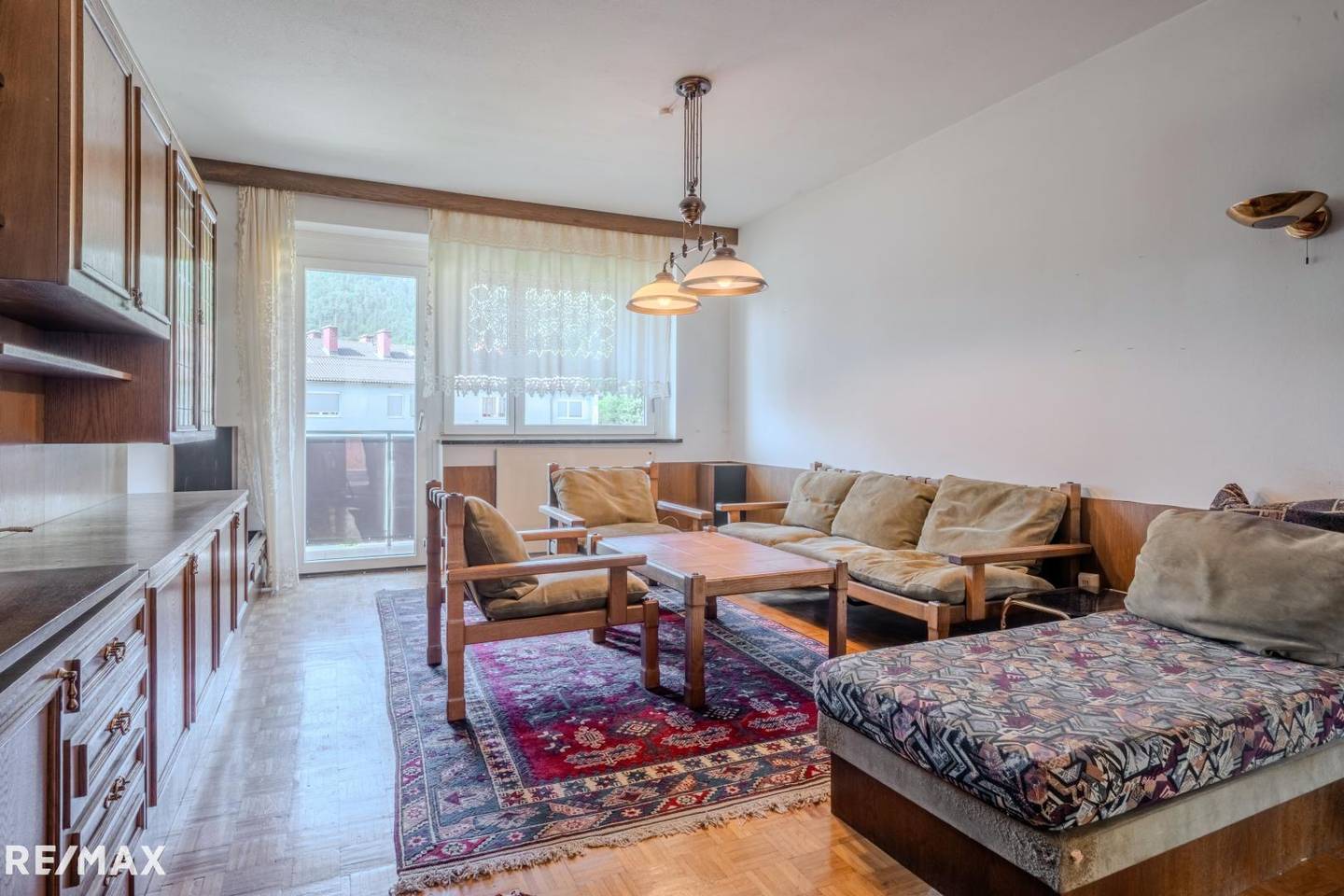 Helle Etagenwohnung mit Balkon und Kellerabteil