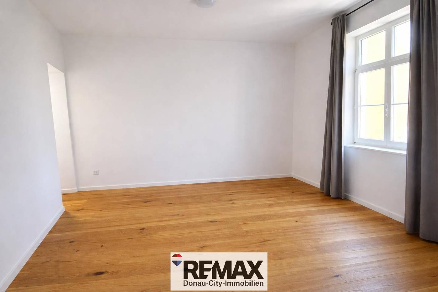 Möblierte Altbauwohnung mit Balkon nahe Krems Campus