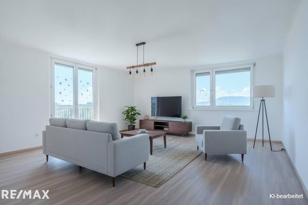 Sanierte Wohnung mit Balkon und Weitblick im siebten Stock