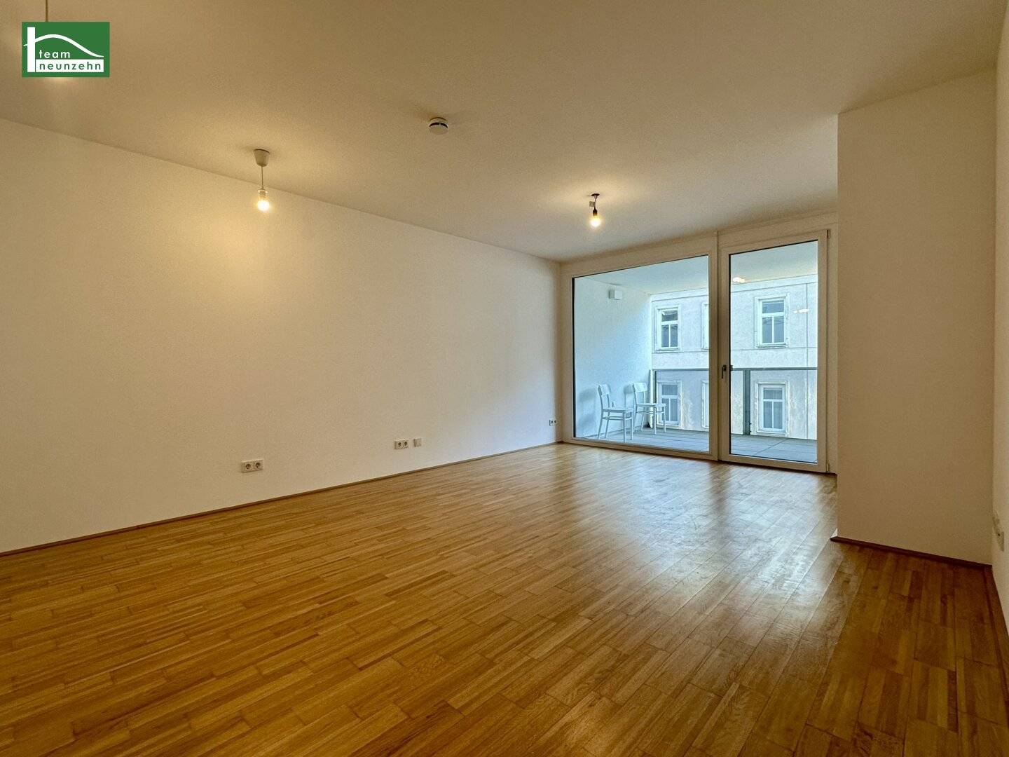New build apartment with terrace and loggia in Meidling