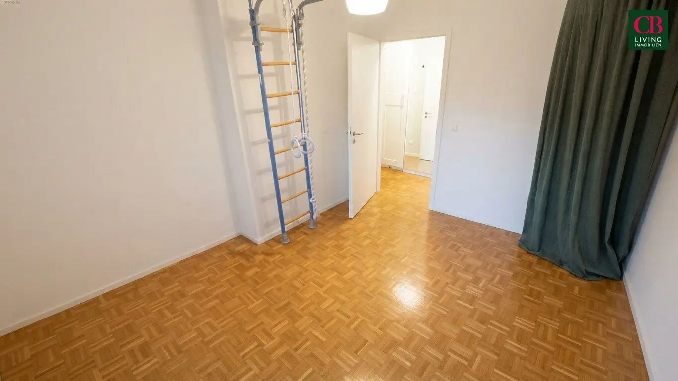 Modernisierte Wohnung mit Balkon in zentraler Lage
