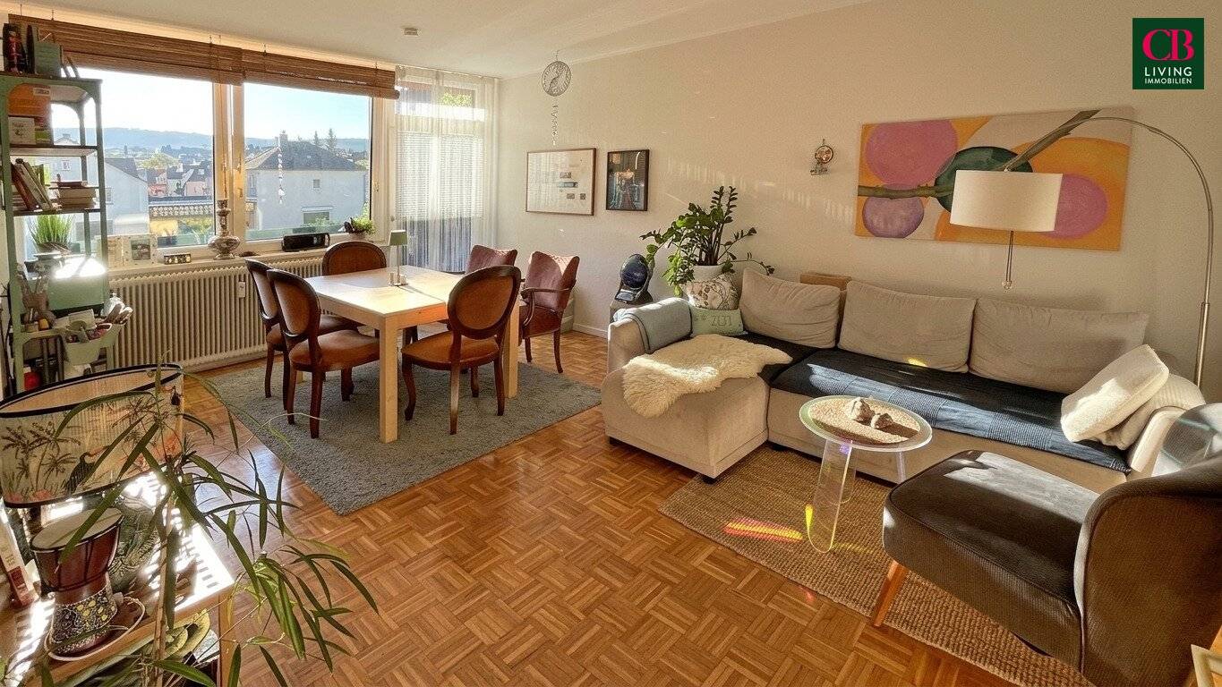 Modernisierte Wohnung mit Balkon in zentraler Lage