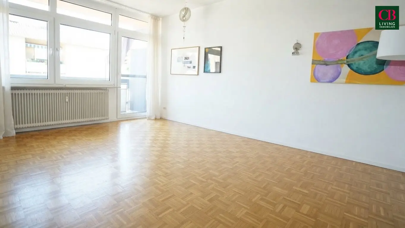 Modernisierte Wohnung mit Balkon in zentraler Lage