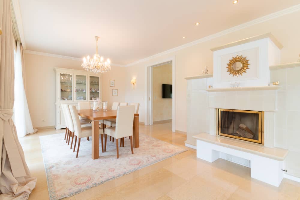Villa mit Wellnessbereich Sauna und Garten in sonniger Lage