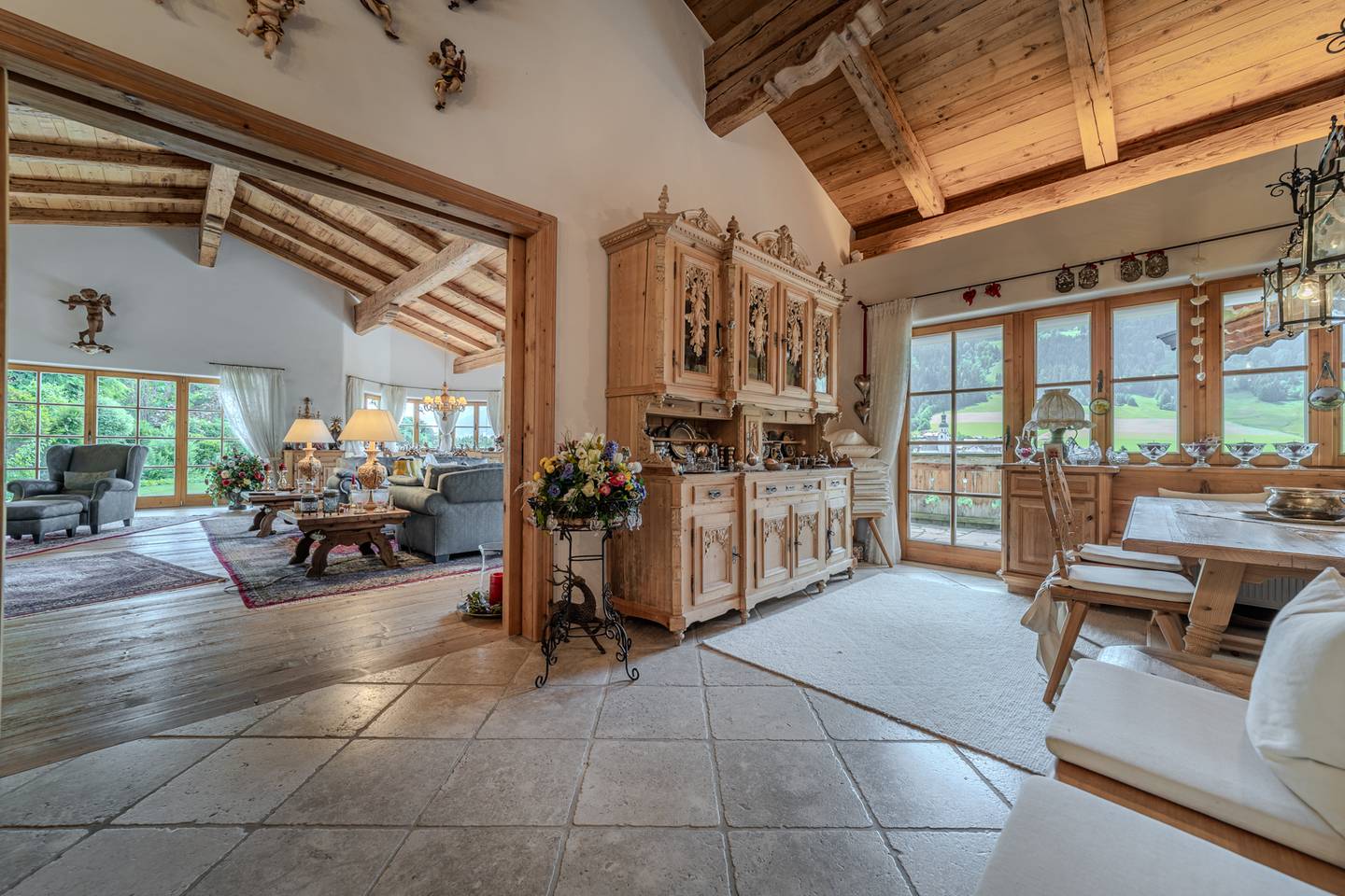 Charmantes Landhaus mit Bergblick und Wellnessbereich