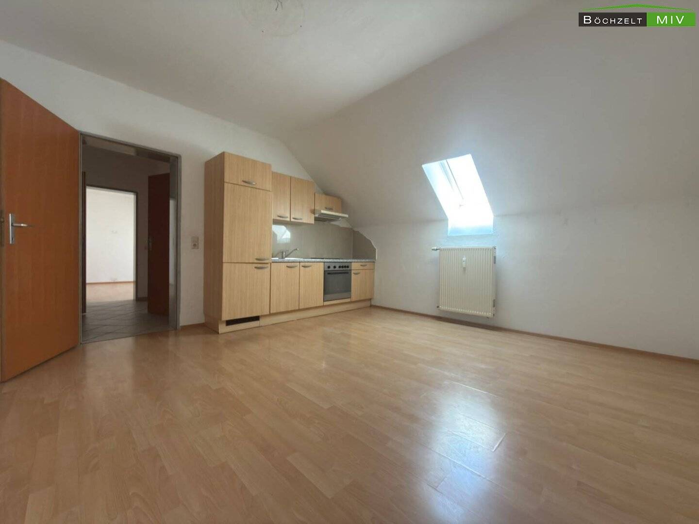 Apartment in the center with furnished kitchen