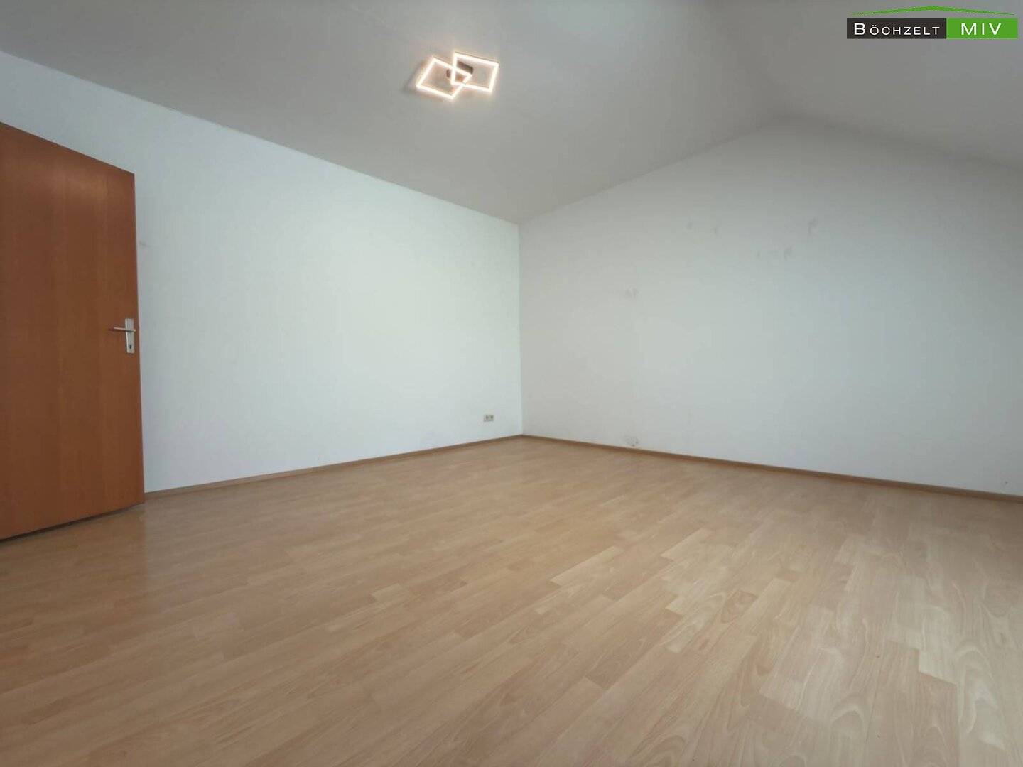 Apartment in the center with furnished kitchen