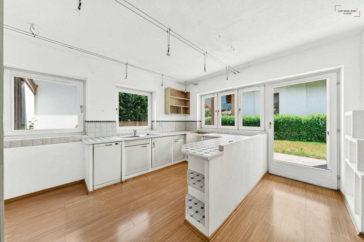 Einfamilienhaus mit Garten und Balkon in Söll