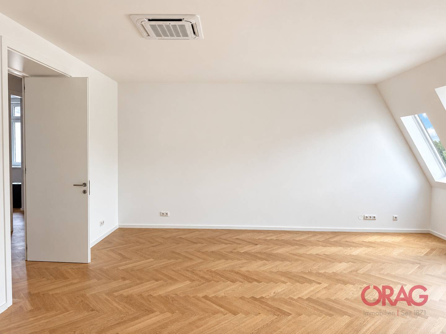 Repräsentatives Innenstadtbüro mit Dachterrasse nahe Schwedenplatz