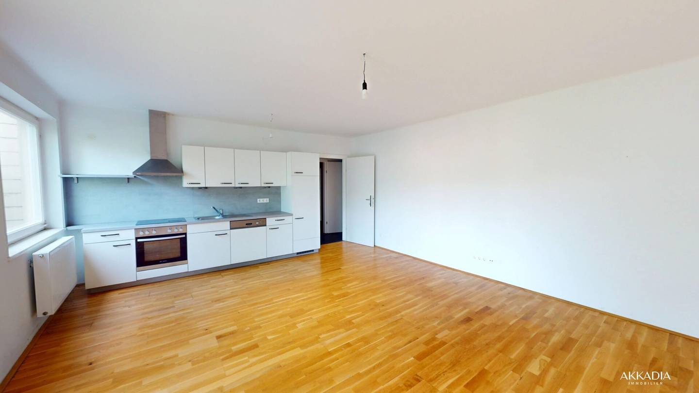 Helle Wohnung mit Parkett und Küche in Hietzing