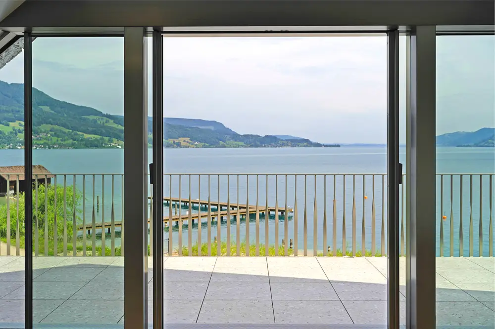 Dachgeschosswohnung mit Seeblick und privatem Seezugang