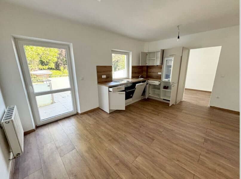Dachgeschosswohnung mit Terrasse und Wohnküche in Frohsdorf