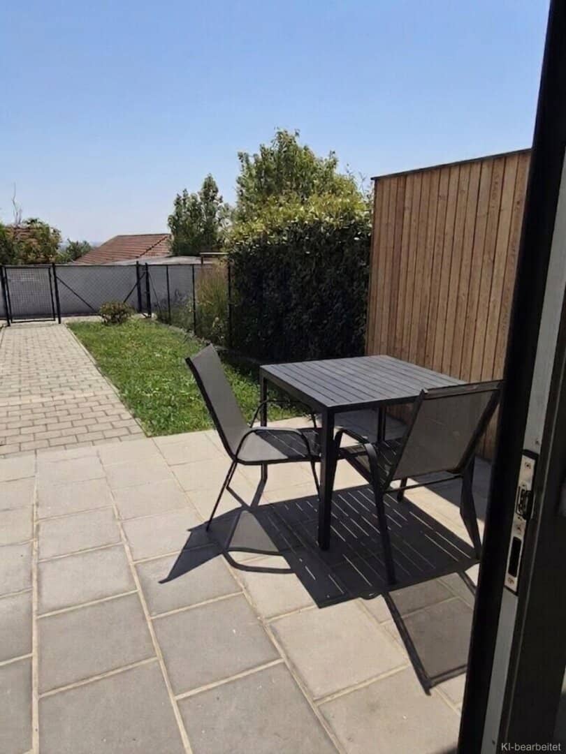 Helle Gartenwohnung mit Terrasse und Seeblick in Mörbisch