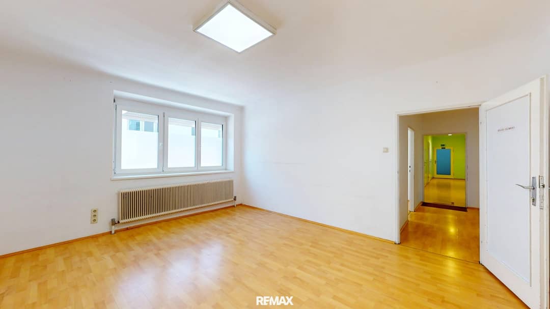 Bürofläche mit zwei Eingängen in zentraler Lage