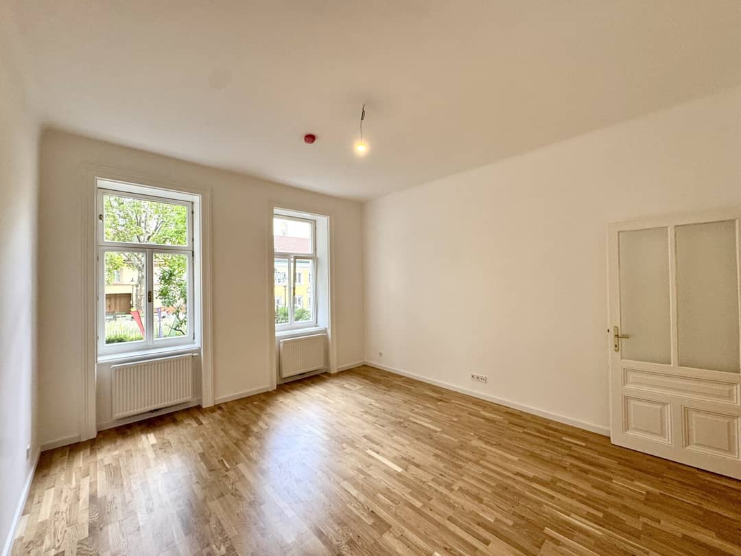 Altbauwohnung mit Blick auf Sobieskiplatz