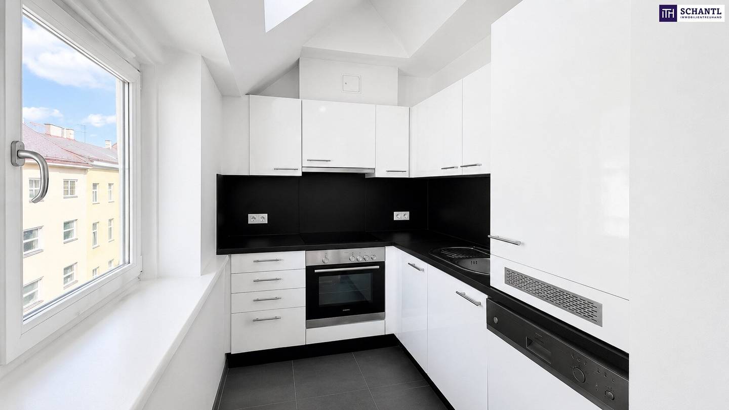 Helle Maisonettewohnung mit Klimaanlage und Fernwärme