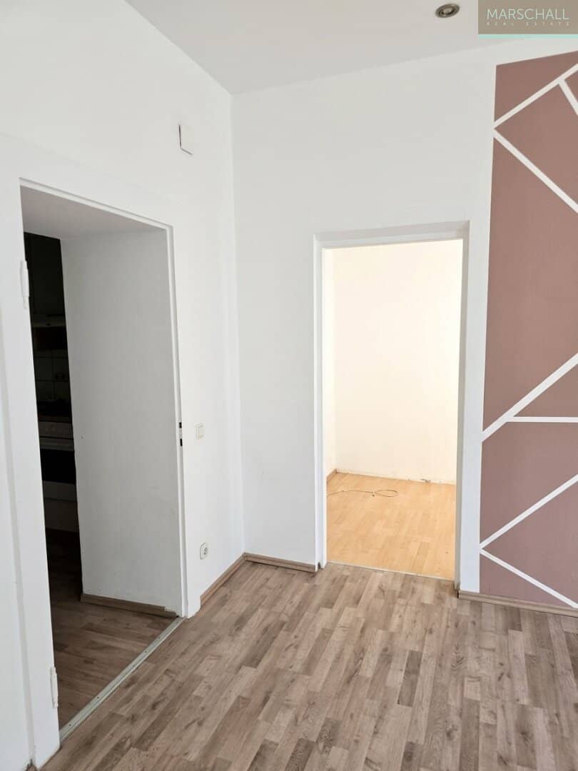 Gepflegte Altbauwohnung mit Lift und Parkettboden