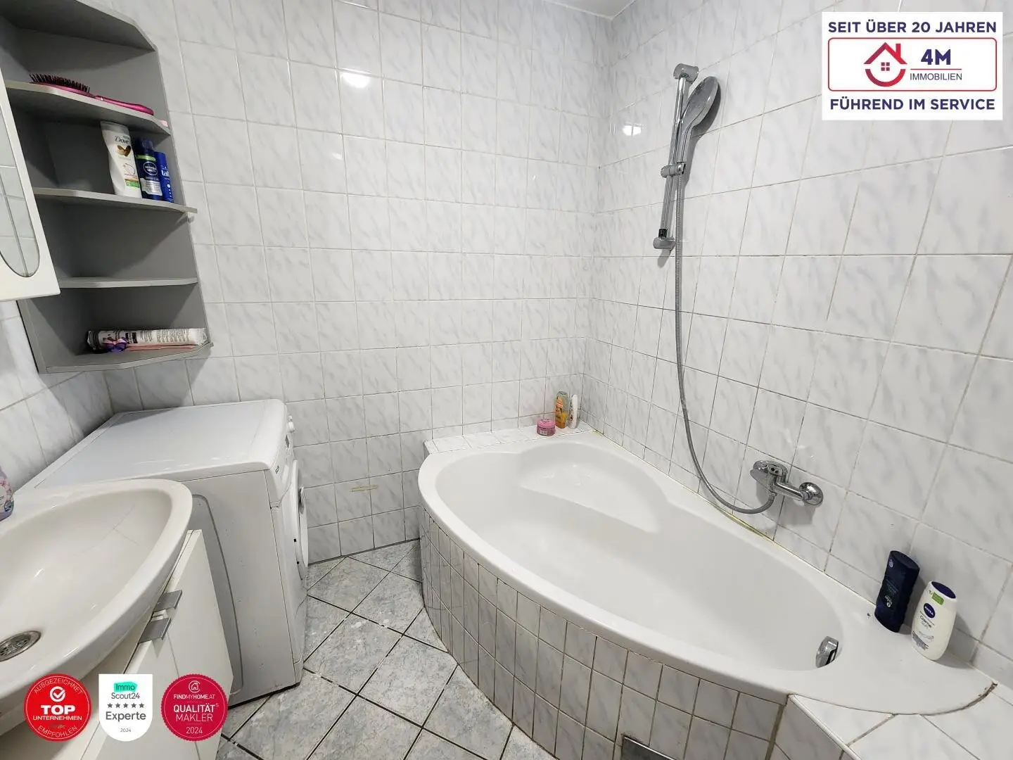 Renovation-Ready Altbau Apartment with Cellar Storage near Augarten