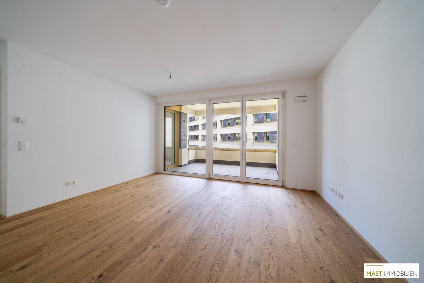 Hauptbahnhof 2-room apartment on the 5th floor