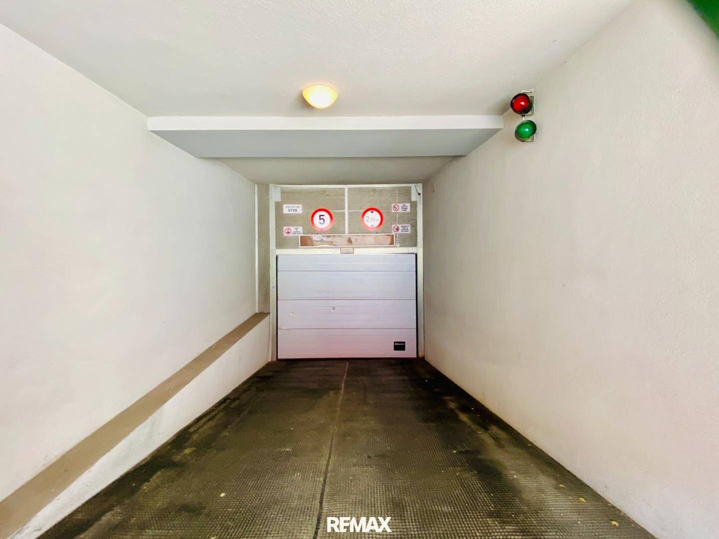 Duplex parking space in central location