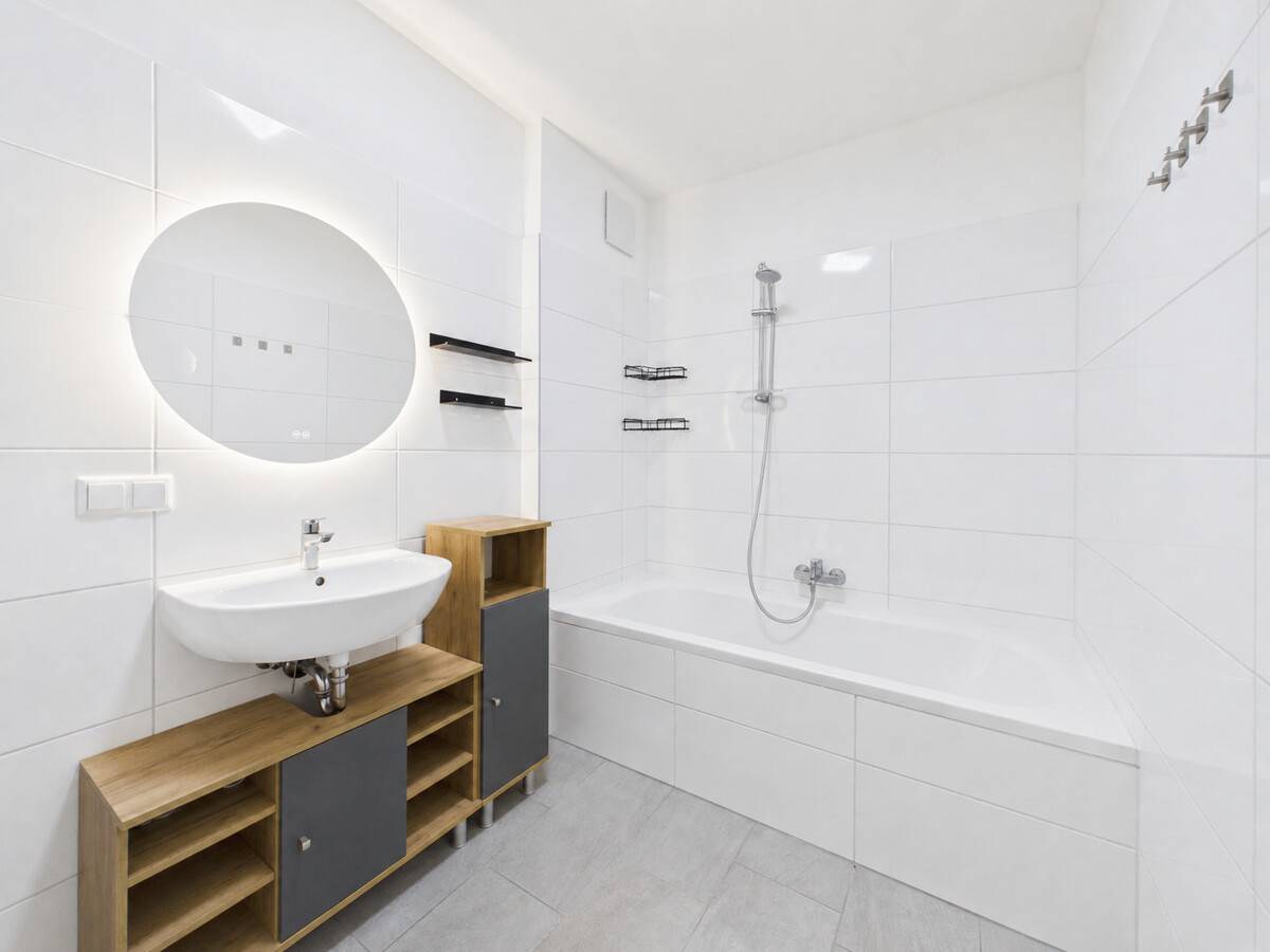 Barrier-Free Garden Apartment with Covered Terrace and Private Garden