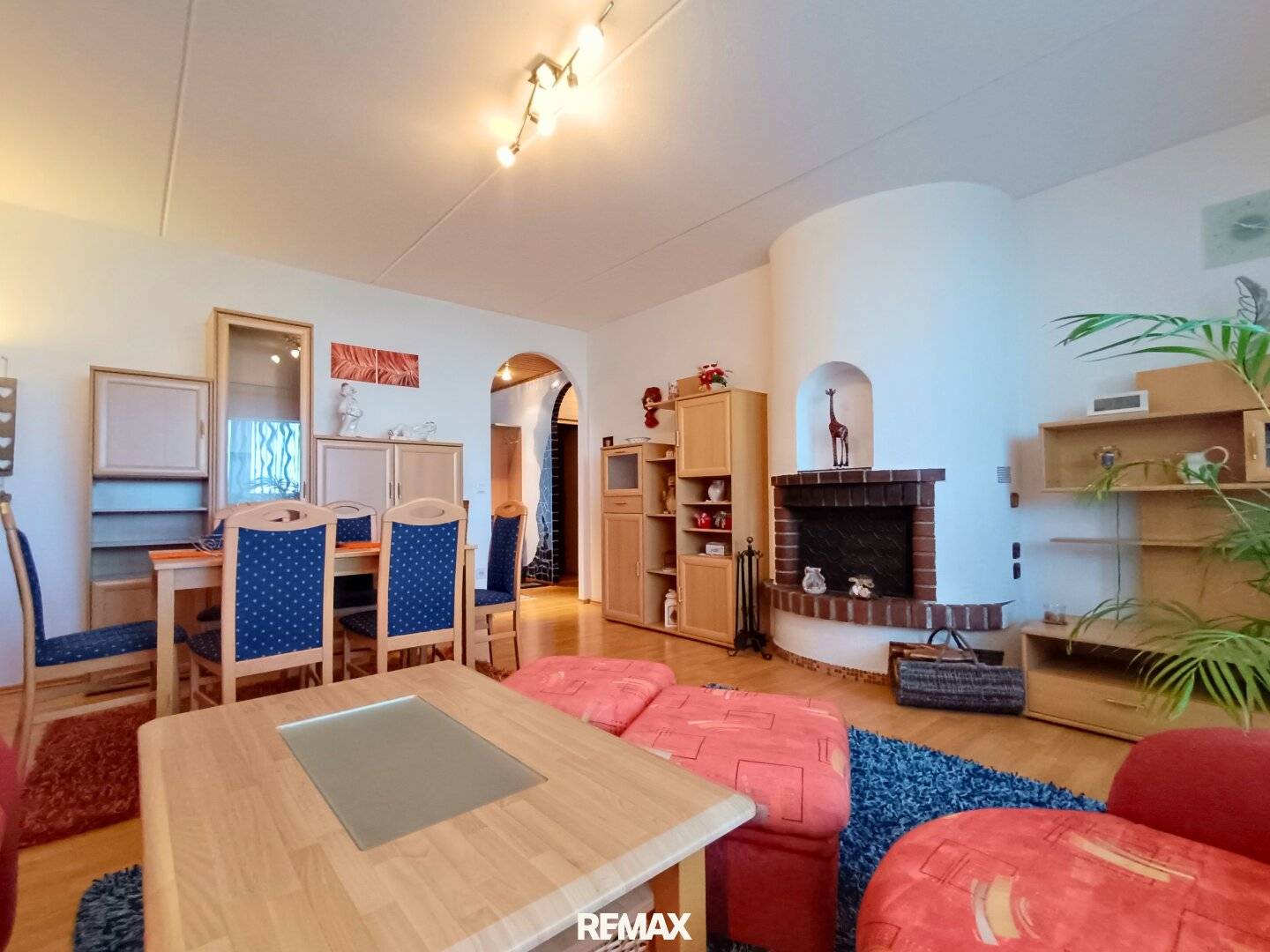 Familienwohnung mit großzügiger Loggia nahe der Schwechat Au