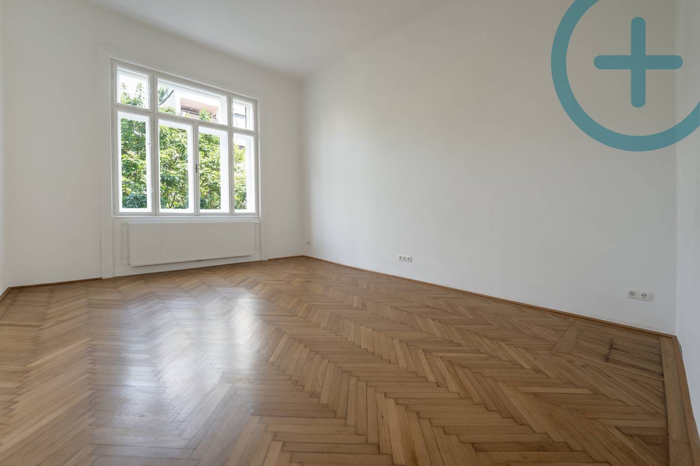 Generalsanierte Altbauwohnung mit Balkon nahe Votivkirche