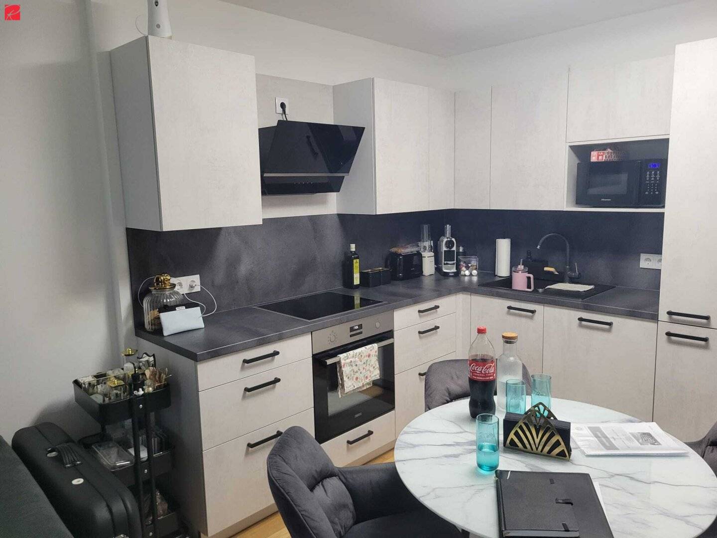 Helle Neubauwohnung mit Südloggia und Aufzug