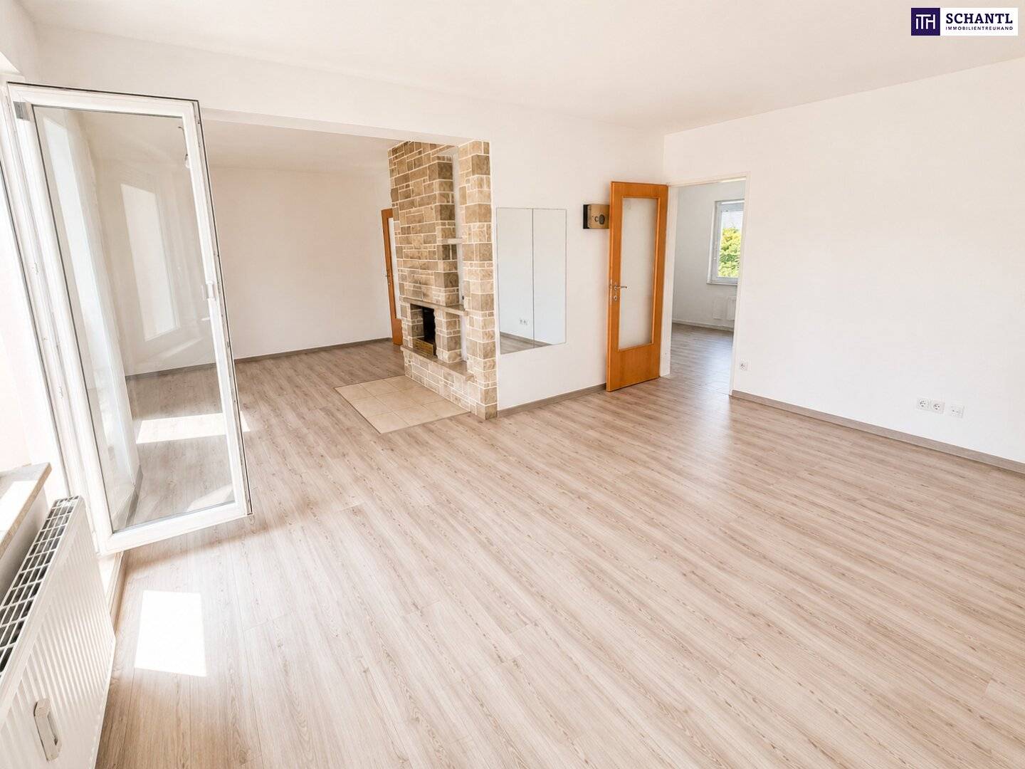 Apartment with fireplace sunny loggia and parking space