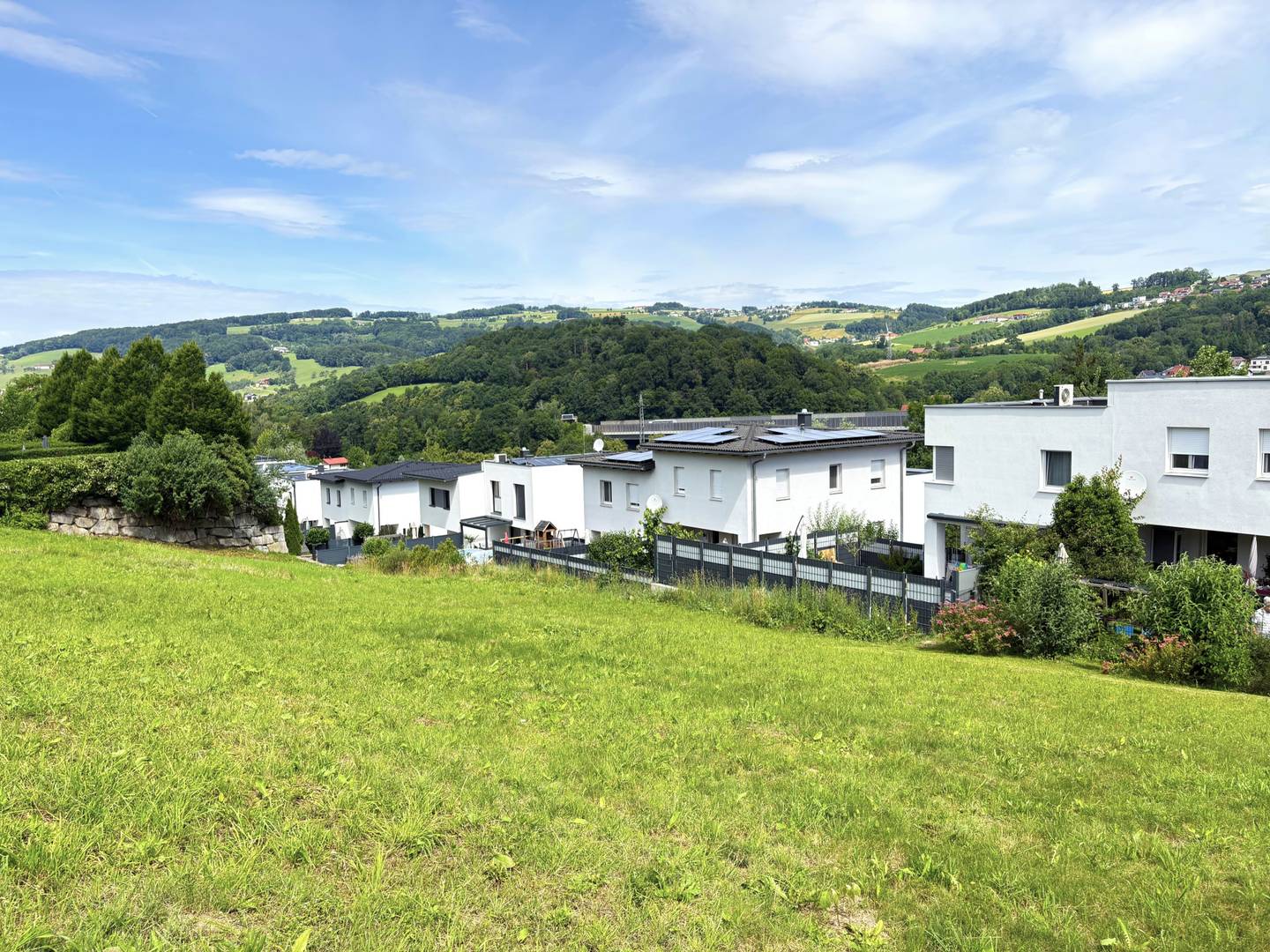 Großzügiges Baugrundstück mit unverbaubarem Blick